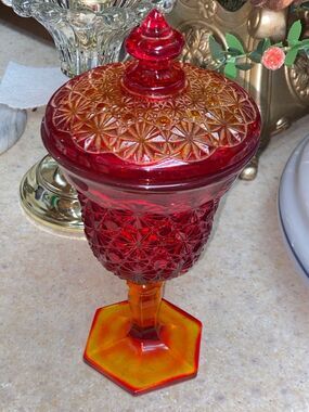 VTG, L E Smith Amberina Glass Red & Button Daisy Flared Candy Dish & Lid